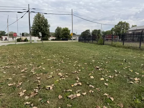 lot3 W Cleary St, Pontiac, IL 61764