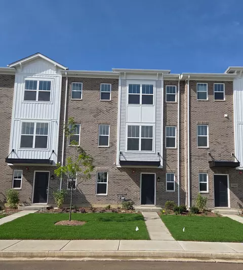 1548 Times Dr, Des Plaines, IL 60018