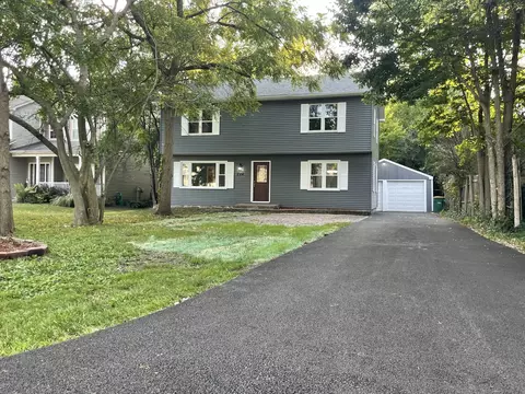 3 S284 Patterman Rd, Warrenville, IL 60555