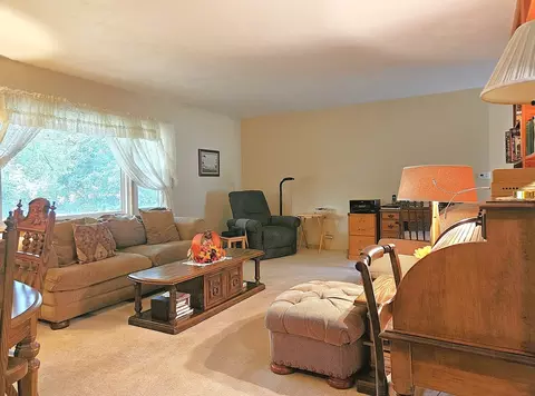 1124 Steinmann St, Dixon, IL 61021 photo 8