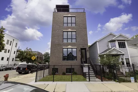 1624 S Carpenter St #3, Chicago, IL 60608