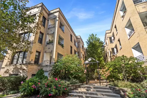 5916 N Paulina St #3W, Chicago, IL 60660