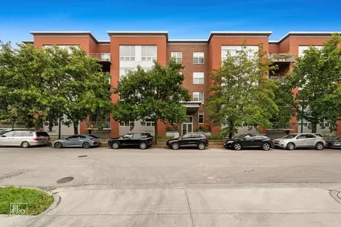 1825 N Winnebago Ave #302, Chicago, IL 60647
