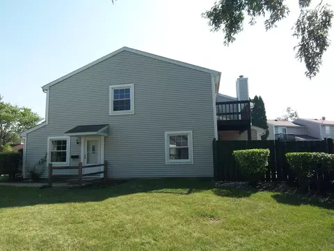 1925 Georgetown Ln, Hoffman Estates, IL 60169