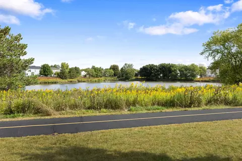 View/Area - 2915 Spinnaker Dr, Aurora, IL 60503 photo 1 of 1