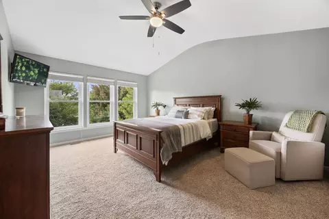 Bedroom - 2915 Spinnaker Dr, Aurora, IL 60503 photo 1 of 6