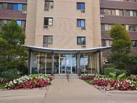 6300 N Sheridan Rd #517, Chicago, IL 60660