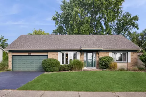 226 Hampshire Ln, Bolingbrook, IL 60440
