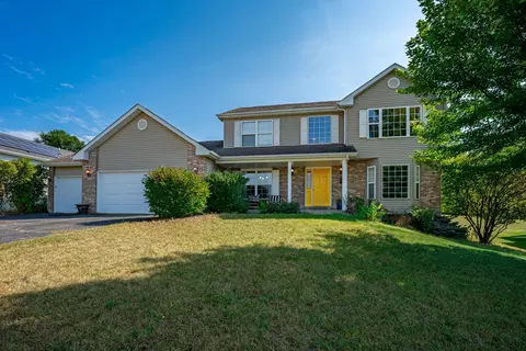 10679 Harrison Ct, Roscoe, IL 61073