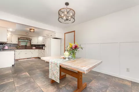 Dining - 3800 Amber Ct, Plainfield, IL 60586 photo 2 of 2