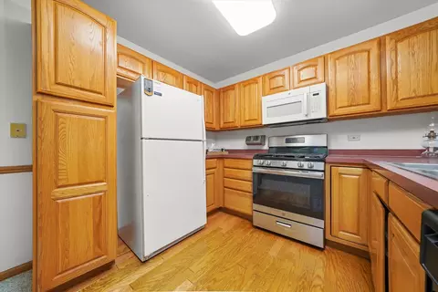 Kitchen - 20862 W Torrey Pines Ln #2B, Plainfield, IL 60544 photo 1 of 2