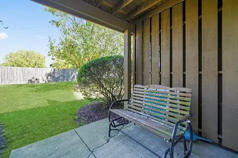 Exterior - 20862 W Torrey Pines Ln #2B, Plainfield, IL 60544 photo 2 of 3