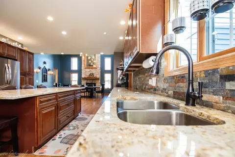 Kitchen - 27243 S 88th Ave, Monee, IL 60449 photo 1 of 8