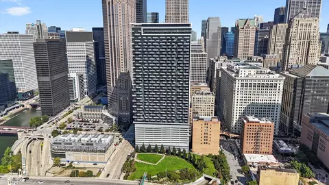 235 W Van Buren St #3716, Chicago, IL 60607
