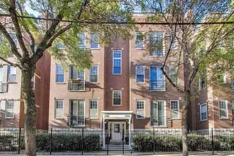 1326 W Belmont Ave #1E, Chicago, IL 60657