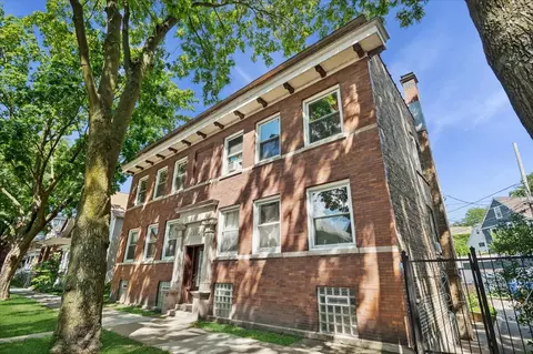 1330 W Early Ave, Chicago, IL 60660