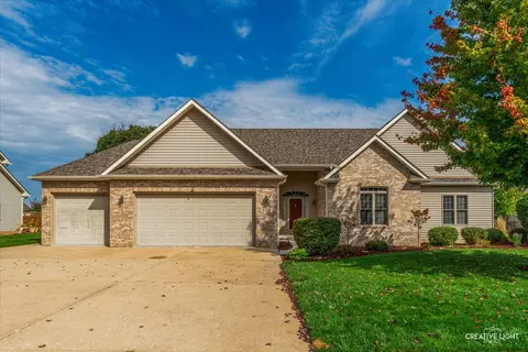 629 E Knights Rd, Sandwich, IL 60548