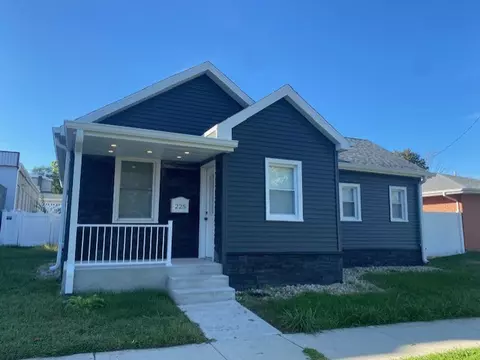 225 W Dakota St, Spring Valley, IL 61362