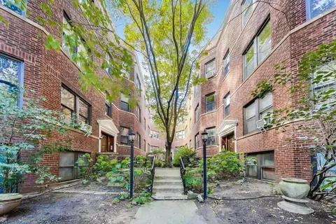 530 Sheridan Rd #2B, Evanston, IL 60202