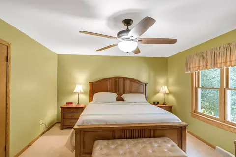 Bedroom - 512 N Forest Dr, Addison, IL 60101 photo 1 of 9
