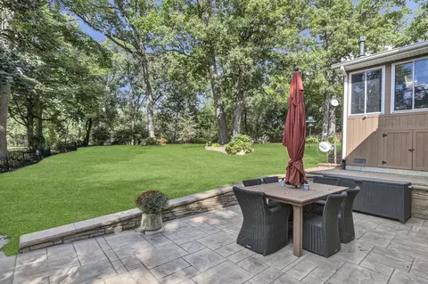 Exterior - 512 N Forest Dr, Addison, IL 60101 photo 11 of 18