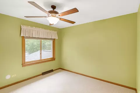 Bedroom - 512 N Forest Dr, Addison, IL 60101 photo 4 of 9