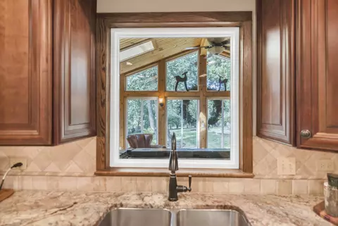 Kitchen - 512 N Forest Dr, Addison, IL 60101 photo 7 of 7