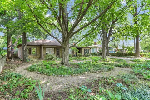 1208 W Union St, Champaign, IL 61821