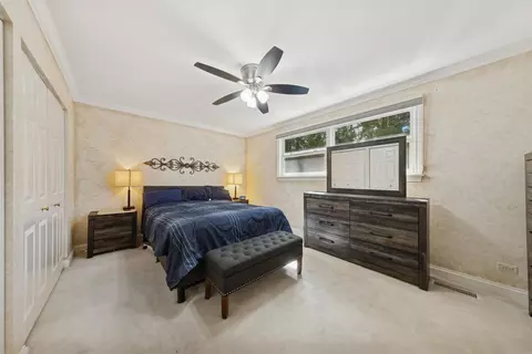 Bedroom - 1260 Windsor Dr, Wheaton, IL 60189 photo 2 of 2