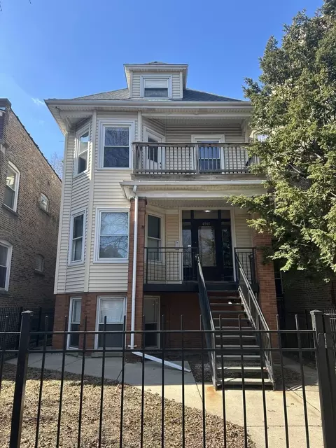 4948 N Winchester Ave, Chicago, IL 60640