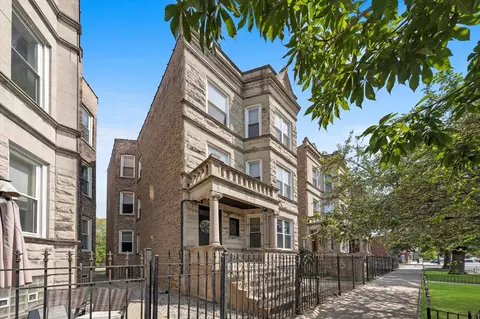 3106 W Fullerton Ave, Chicago, IL 60647