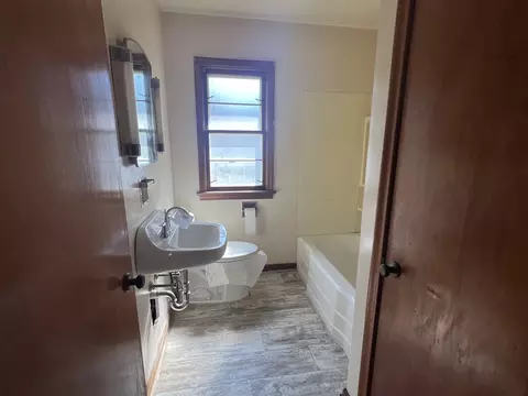 Bath - 611 N Chicago St, Dwight, IL 60420 photo 1 of 1