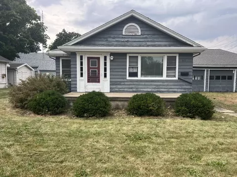 611 N Chicago St, Dwight, IL 60420