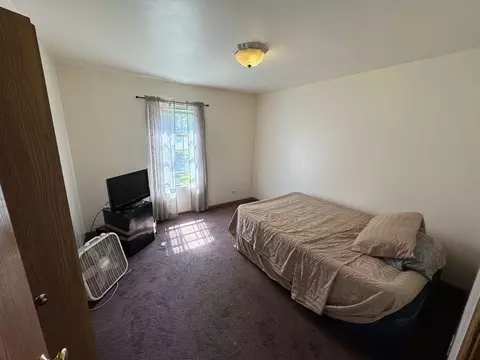 Bedroom - 3831 W 154th St, Markham, IL 60428 photo 2 of 4