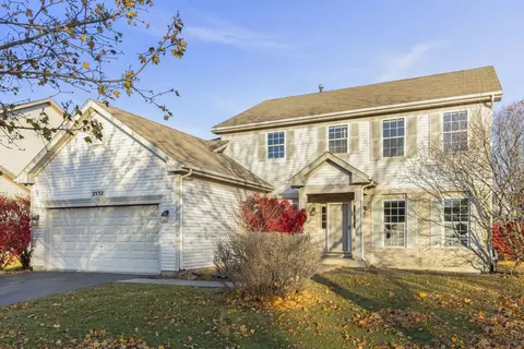 2532 Sagamore Cir, Aurora, IL 60503