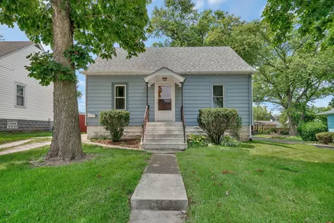 1811 Highland Ave, Crest Hill, IL 60403