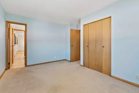 Bedroom - 913 Ingram Pl, Des Plaines, IL 60016 photo 2 of 3