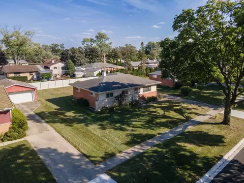 View/Area - 913 Ingram Pl, Des Plaines, IL 60016 photo 2 of 4