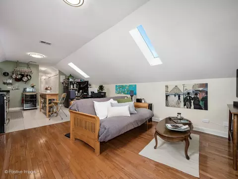 2927 N Gresham Ave #3, Chicago, IL 60618 photo 10