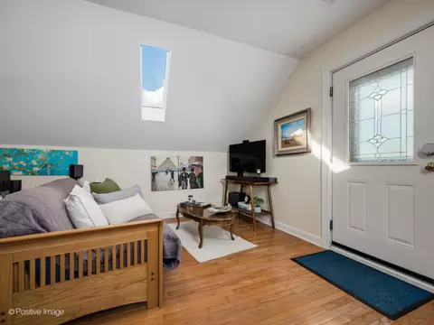 2927 N Gresham Ave #3, Chicago, IL 60618 photo 8