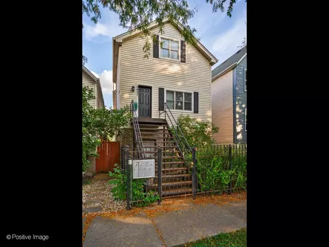 2927 N Gresham Ave #3, Chicago, IL 60618