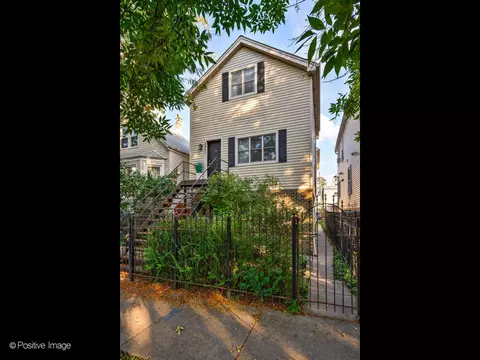 2927 N Gresham Ave #3, Chicago, IL 60618 photo 2