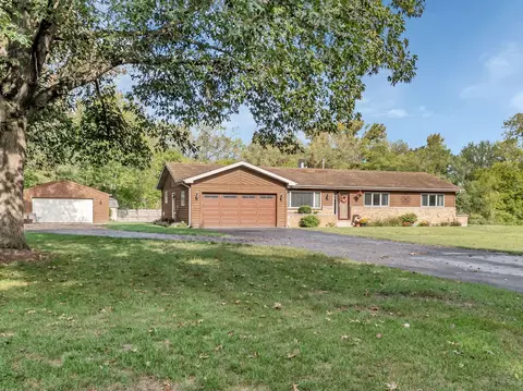 5640 E North Prairie Dr, Morris, IL 60450