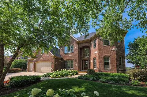 4043 Juneberry Rd, Naperville, IL 60564