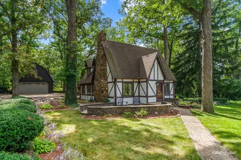 7909 W 120th St, Palos Park, IL 60464