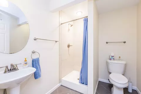 Bath - 1511 Biltmore Ct, Normal, IL 61761 photo 5 of 5