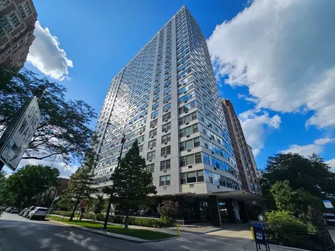 3900 N Lake Shore Dr #15C, Chicago, IL 60613