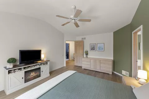 Bedroom - 446 Summersweet Ln, Bartlett, IL 60103 photo 1 of 3