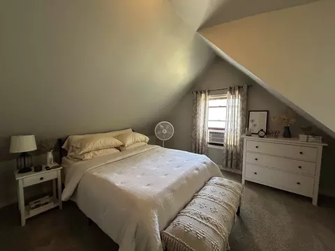 Bedroom - 376 Jefferson Ave, Elgin, IL 60120 photo 1 of 5