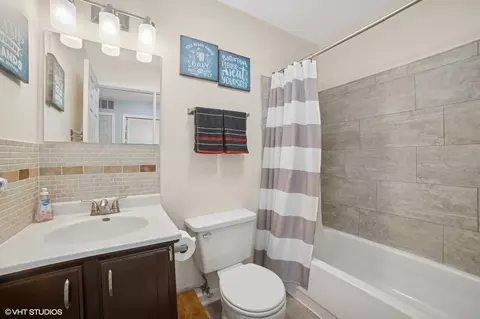1208 Old Timber Ln, Hoffman Estates, IL 60192 photo 14